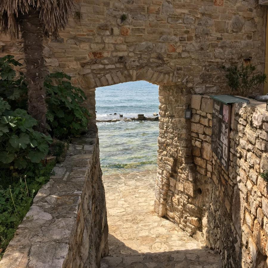 Ferienwohnung Sommer Novigrad  Exterior photo